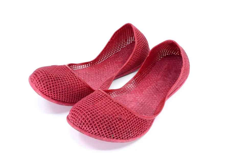 Red fold-easy mesh ballet flats