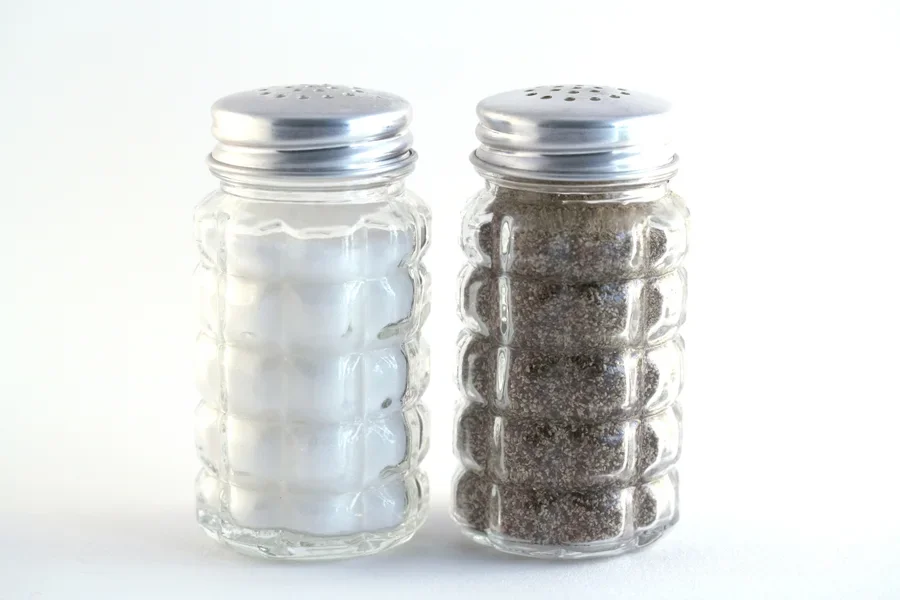 Saleros y pimenteros con diseño único