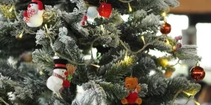 christmas tree, decorate christmas tree, festival, celebrate, snow, flashing light, snowman, teddy bear, new year, happiness, fun, nature, gala, christmas