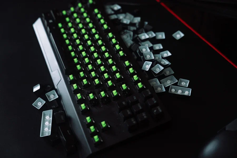 Hot-swappable keyboard in black