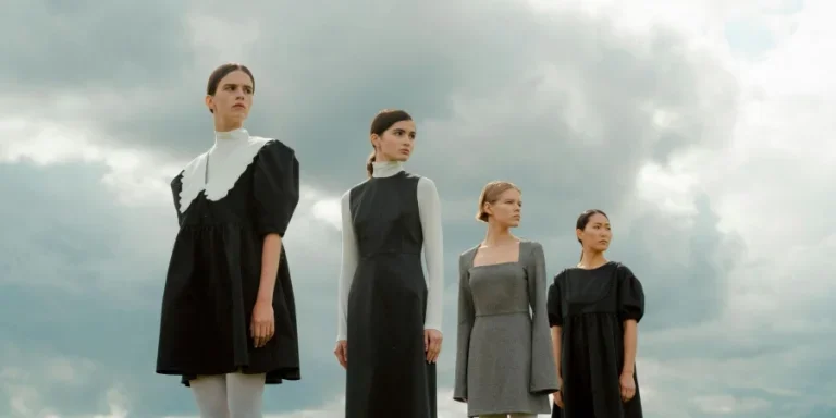 People Doing Social Distancing