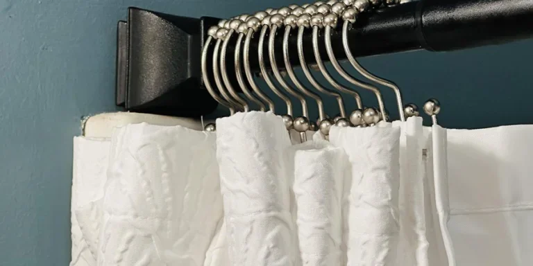 Душевая занавеска