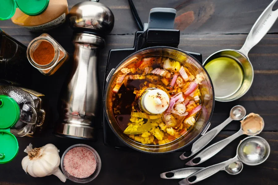 Broyeur avec finition en acier inoxydable, grande chambre et bouton supérieur