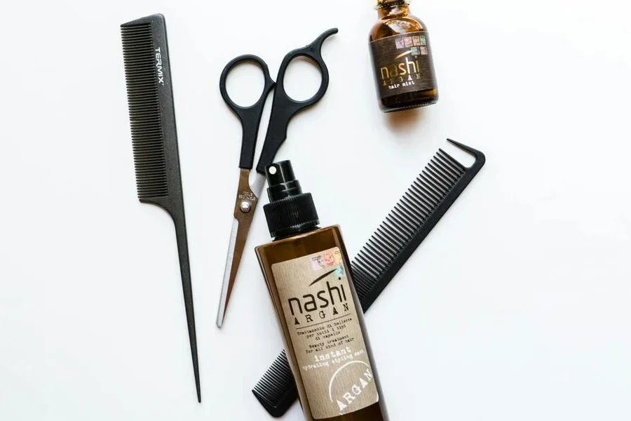 Средства для волос на белом фоне