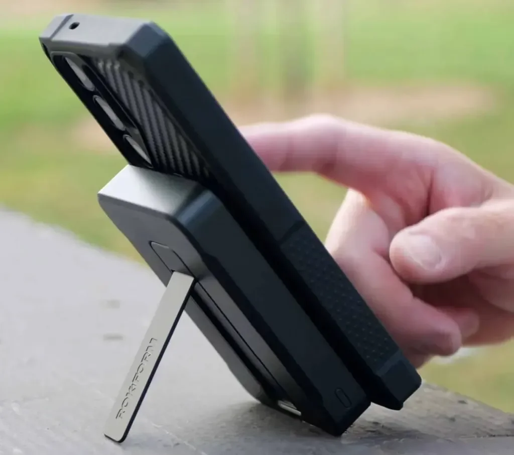 Внешний аккумулятор Rokform емкостью 10,000 XNUMX мАч