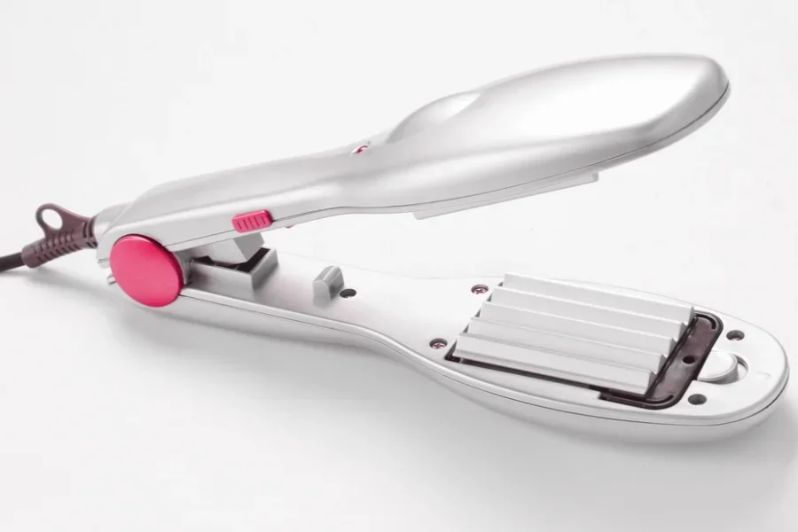 Rizador de ondas de cerámica con placas de peinado estriadas