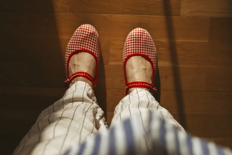 Gingham karierte Mary Janes Ballerinas