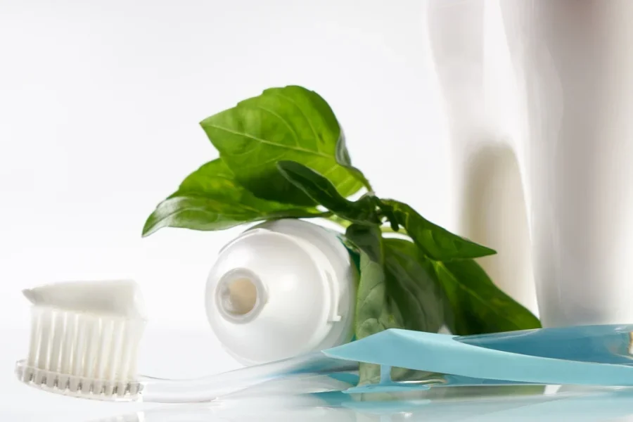 Peppermint flavor is popular for its freshness.