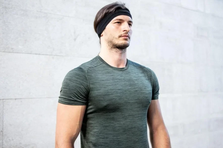 Potret pria muda tampan