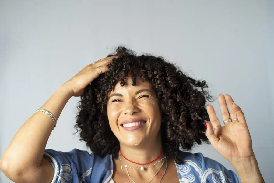 Perruque Courte Bouclée