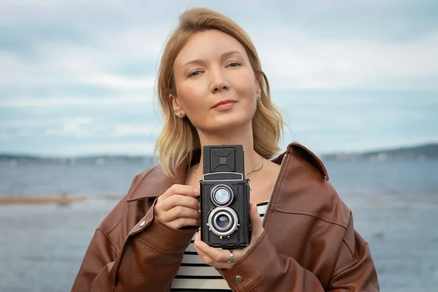 Портрет женщины-фотографа