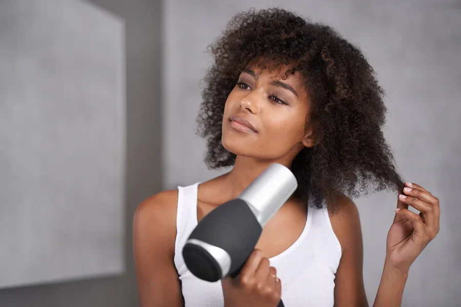 Lui offrir un soin capillaire complet