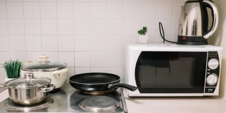 Microwave Oven
