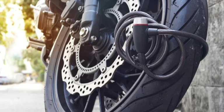 Cerraduras y cadenas para motocicletas