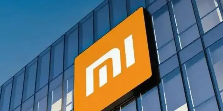 Titelbild für Xiaomis „dunkle Fabrik“ in Wuhan: Wie 90,000 Einheiten ohne Menschen bewegt werden