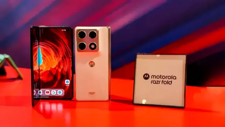Изображение, представленное к презентации Motorola Razr Fold с 8.1-дюймовым складным AMOLED-дисплеем и 50-мегапиксельной камерой.