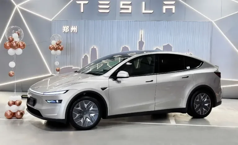 Imagen destacada de Tesla bajo fuego después de que un cliente recibiera un Model Y antiguo sin descuento